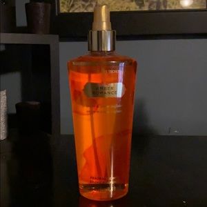 Victoria’s Secret Amber Romance